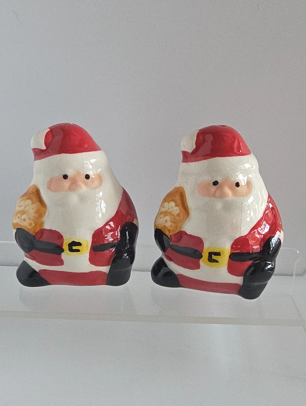 Vintage Ceramic Santa Claus Salt & Pepper Shaker Set